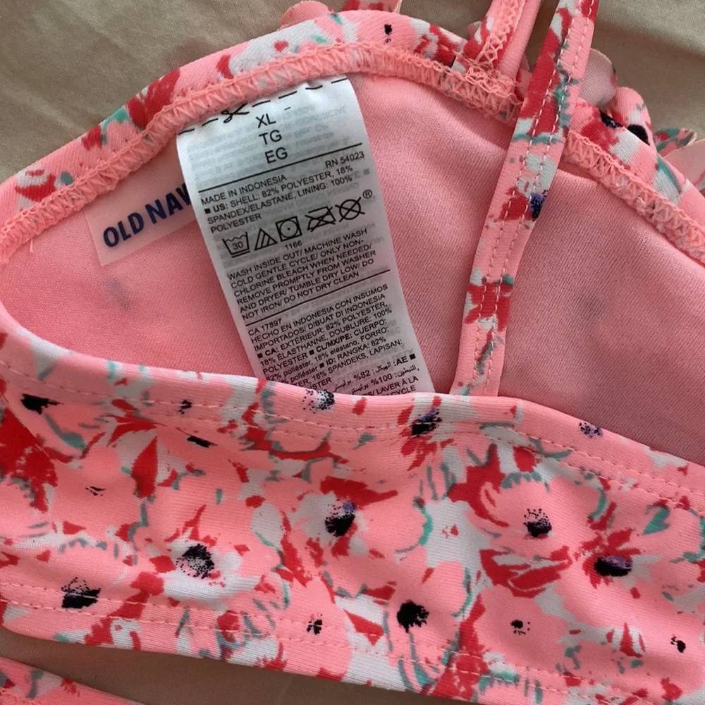 Super Cute 2pc swim suit